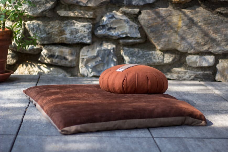 11 Best Meditation Cushion for Back Pain In 2023